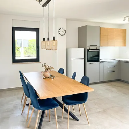 Apartment Stancijeta S1 *
