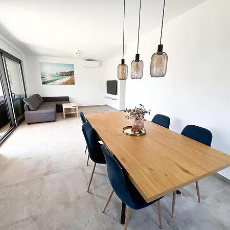 Stancijeta S1 아파트 *